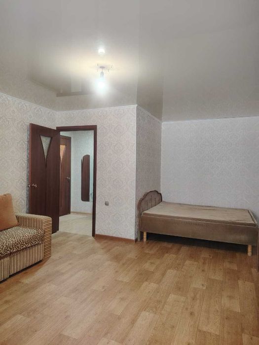 Продам однокомнатную квартиру на 1/9 39кв.ул.На.им.Славского 54