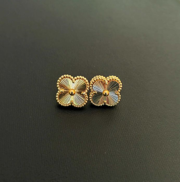 Van Cleef & Arpels VCA Vintage Alhambra earrings, златни дамски обеци