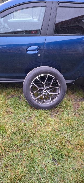 Vând Dacia duster prestige