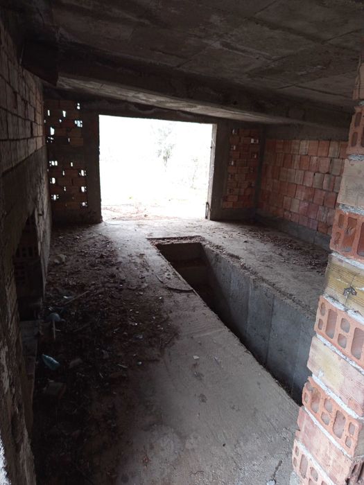 Продава се жилищна сграда с гараж в с. Габарево, община Павел Баня