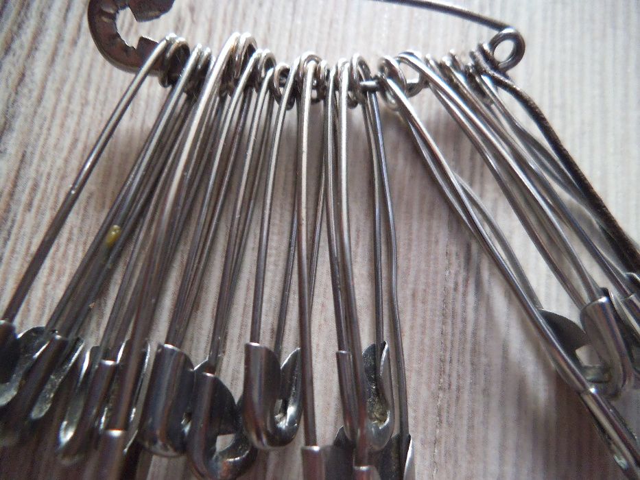 Пердета, плъзгачи, безопасни игли