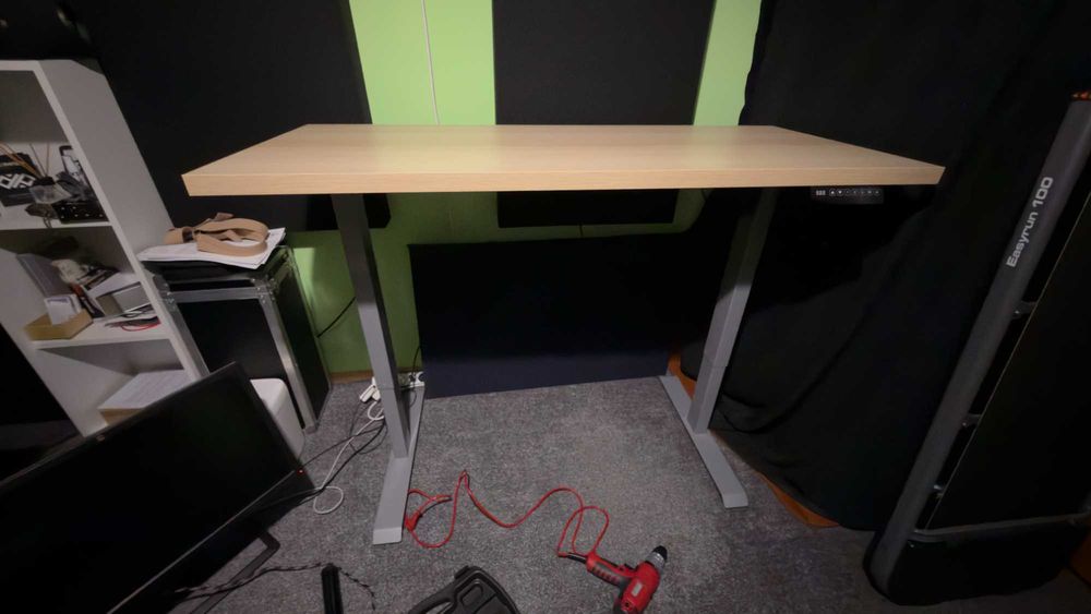 Ергономично бюро Ergo Desk (Регулируема височина)