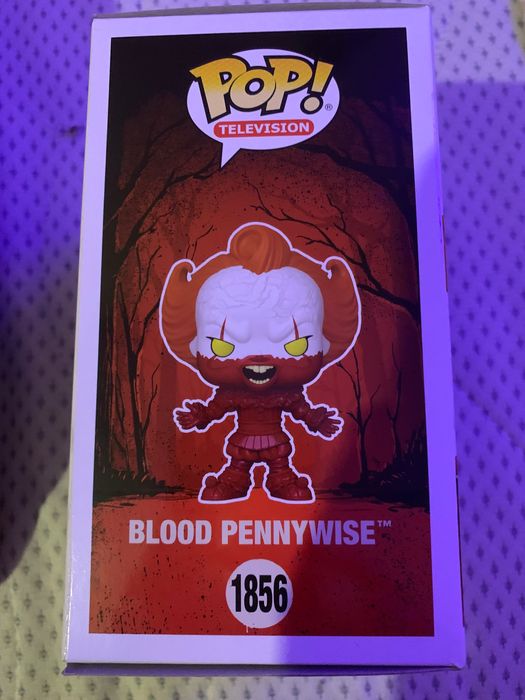 Funko pop blood Pennywise