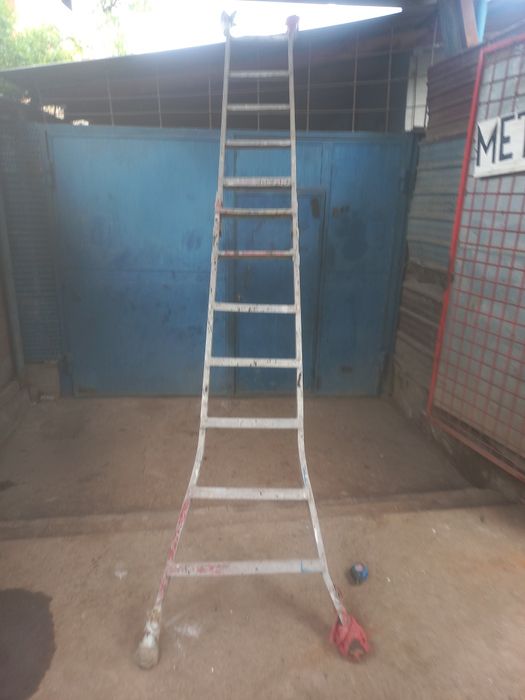 Алюминиевая стремянка