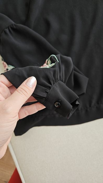 H&M Къса прозрачна блуза с бродерия, размер  S