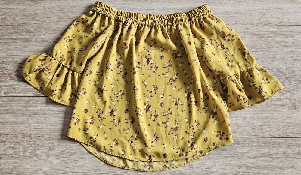 Дамска блуза с паднали рамене