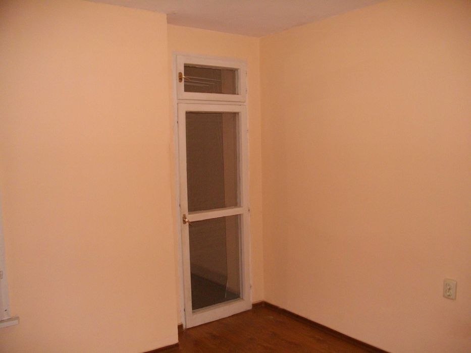 Дава се под наем Двустаен апартамент в Плевен, Идеален център - 60 кв.м за 229.5 € - Снимка #6