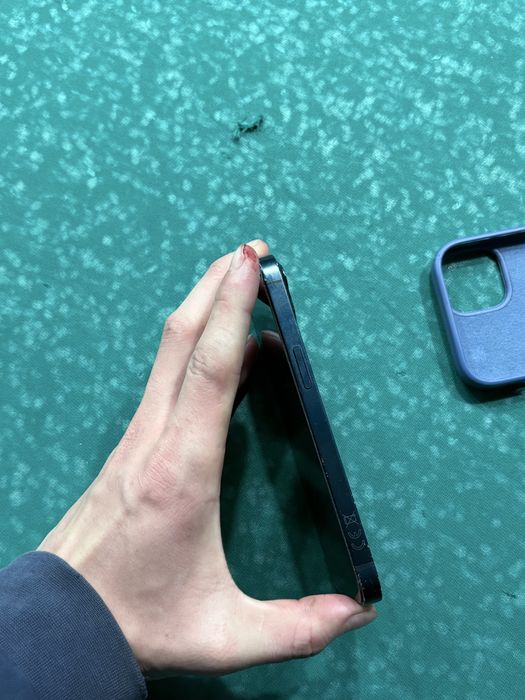 Айфон 13-13Айфон