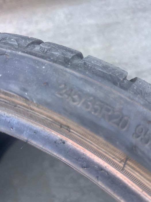 Продам резину 245/35/20