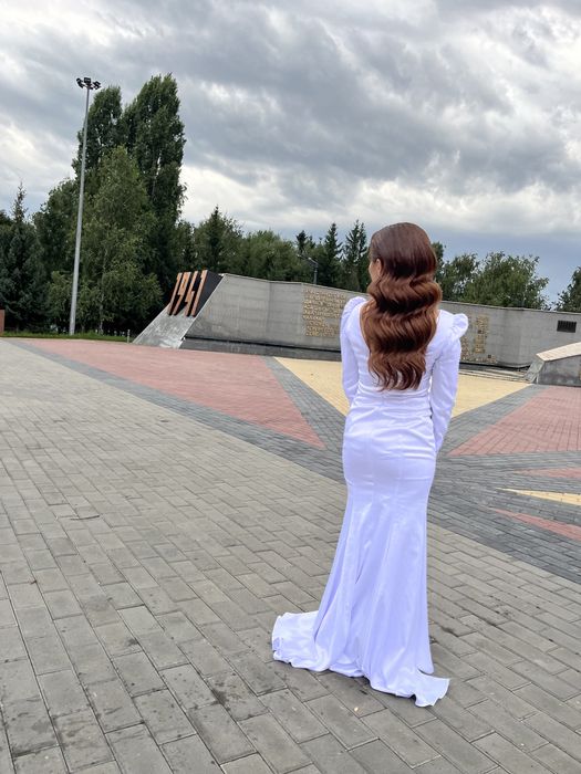 Красивое платье рыбка свадебное