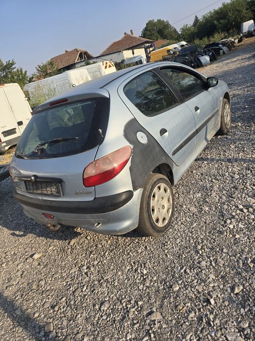 Peugeot 206  1.4 Hdi НА Части Само