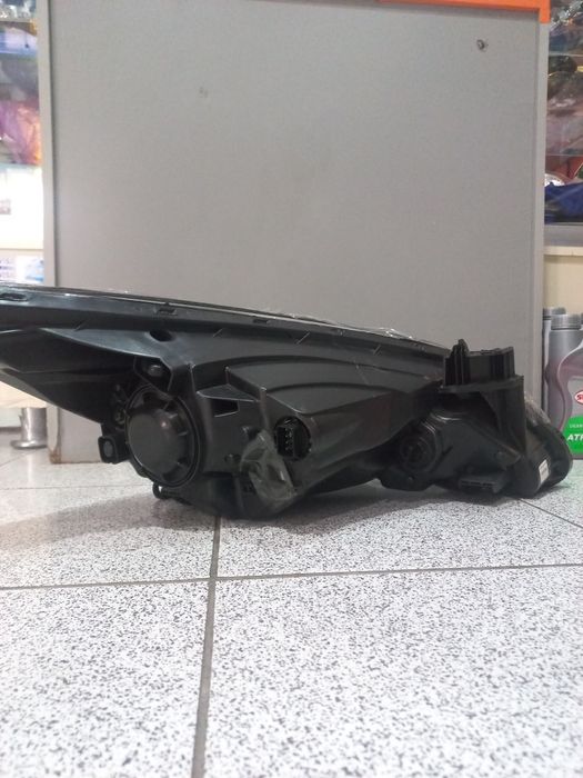 Фары Hyundai Accent 2015