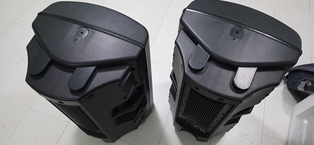 Vând boxe FBT HIMAXX 60A