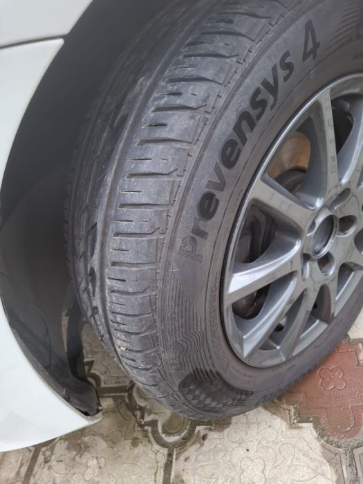 Vînt roți complete W ,jante aliaj Rial Milanocu amvelope de vara 195/6