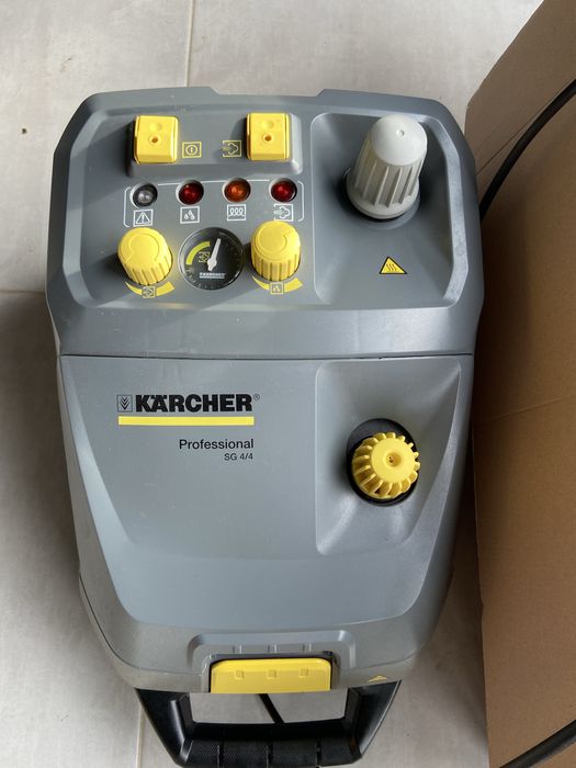 Aparat de curatat cu abur compact Karcher SG 4/4