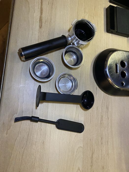 Delonghi Dedica EC 685.BK – Отлично състояние