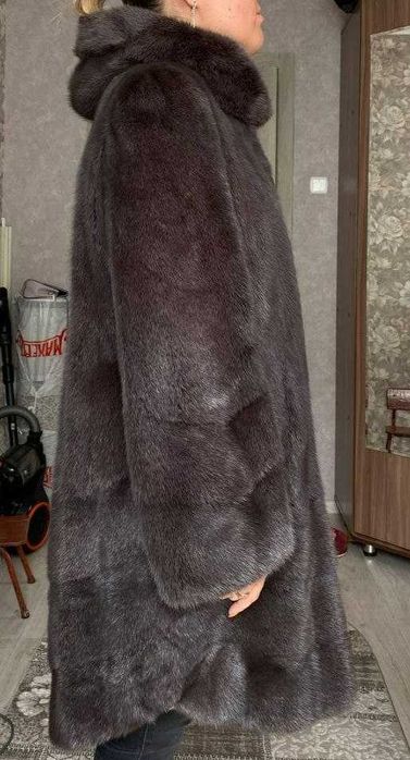 Продам норковую шубу