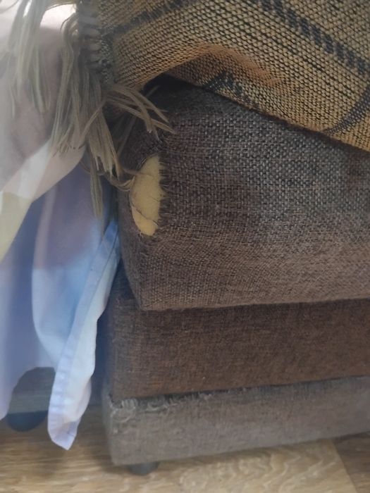 Продам диван угловой