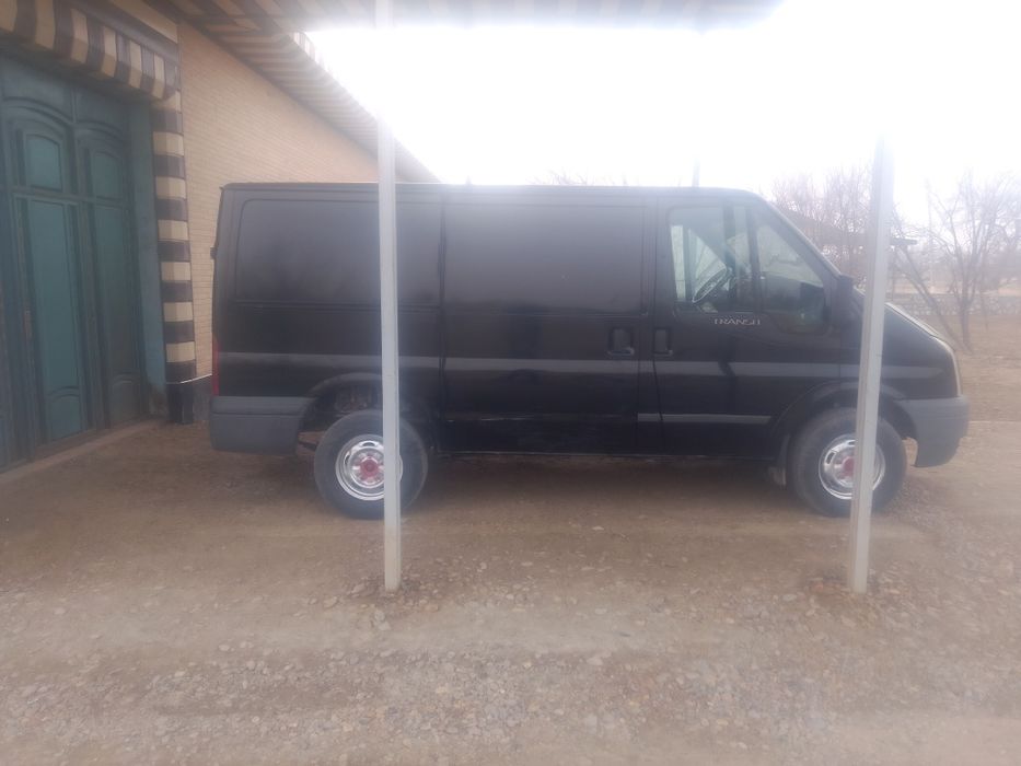Ford sotiladi yilli 2009