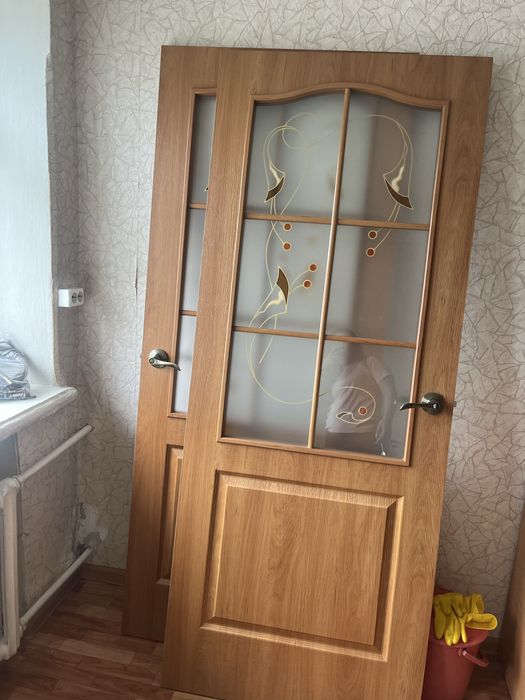 Продам двери 5 шт