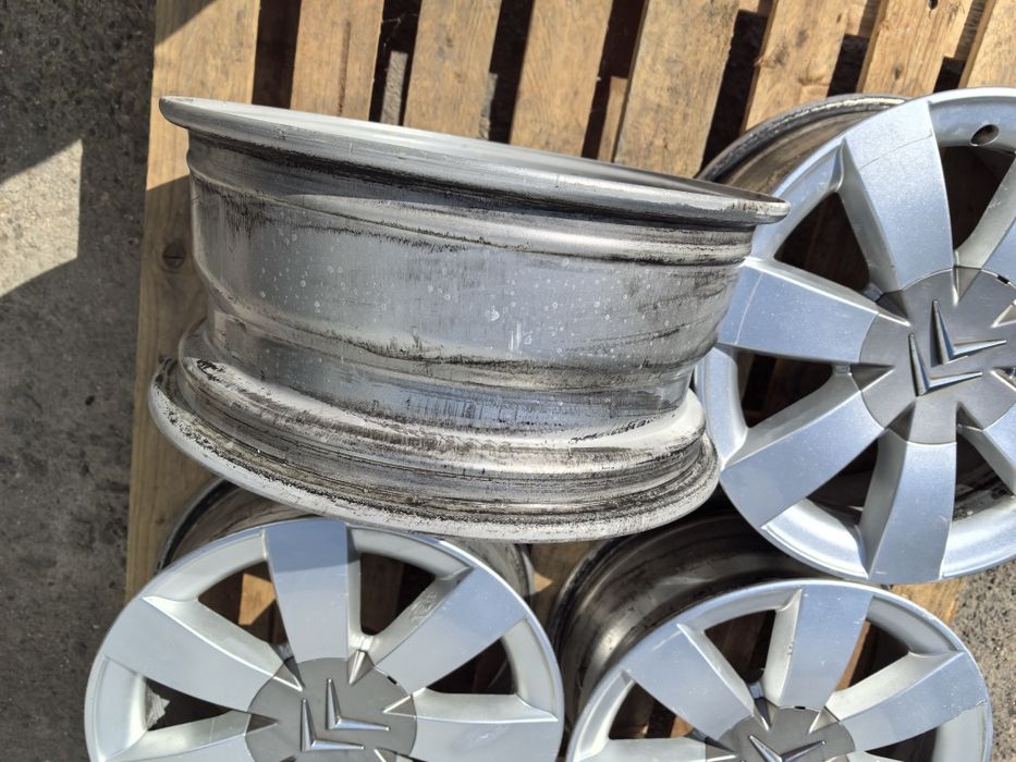 16 цола 5 х 98 мм Ситроен Ц8 / Пежо 807 / Ланча Федра и други