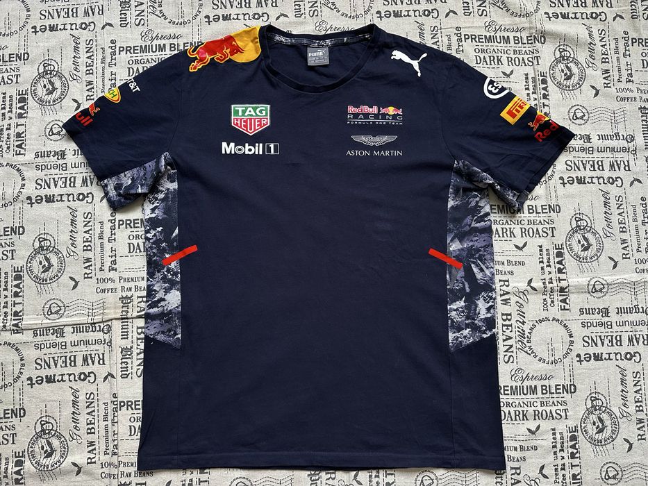 F1 Puma Red Bull Aston Martin racing team original тениска.M