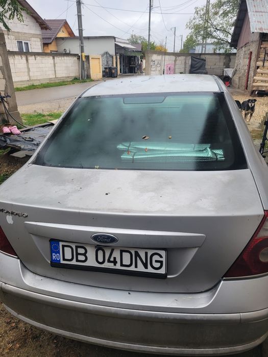 Vând ford mondeo