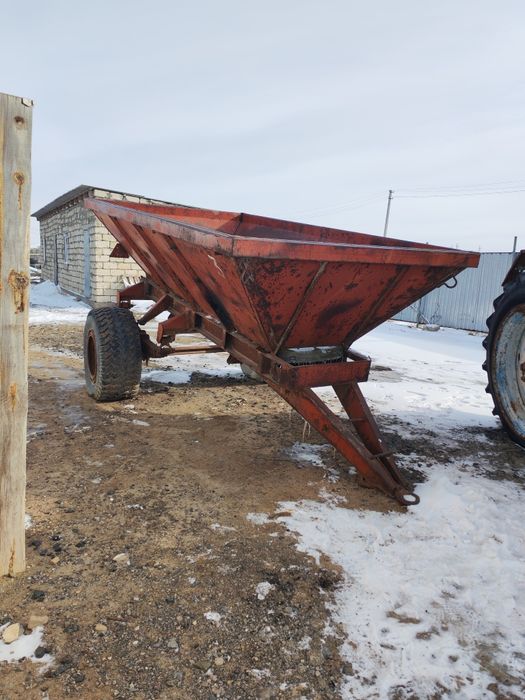 Трактор юмз и прицеп комплект