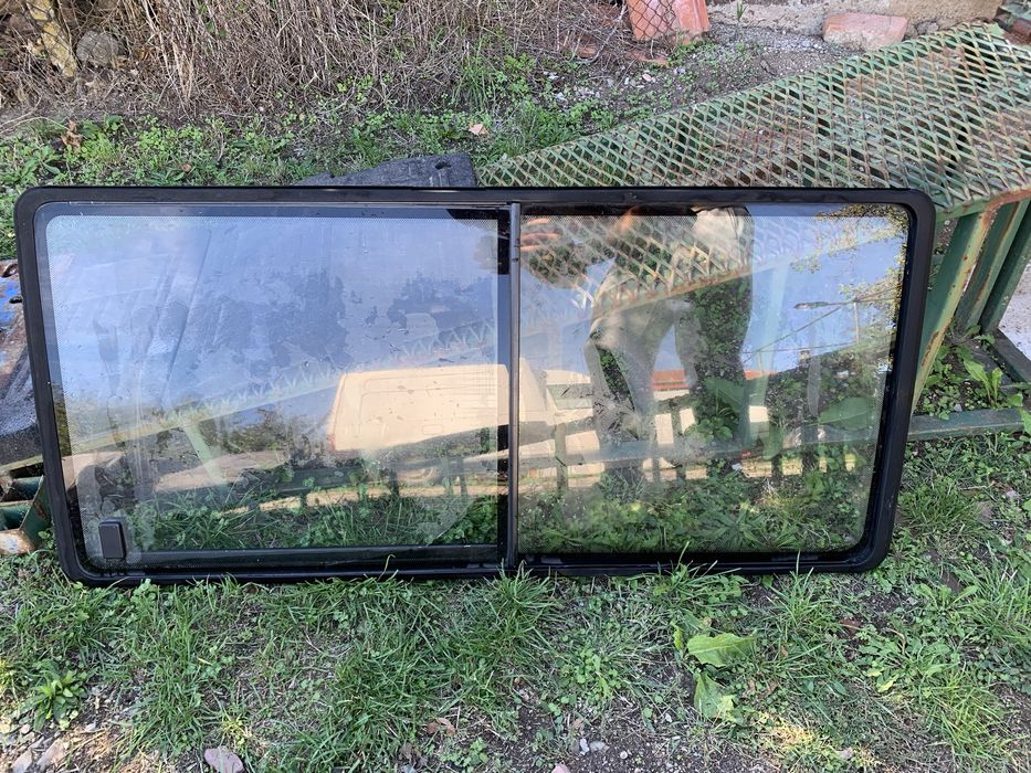 Странично стъкло плъзгащо за VW Transporter 4