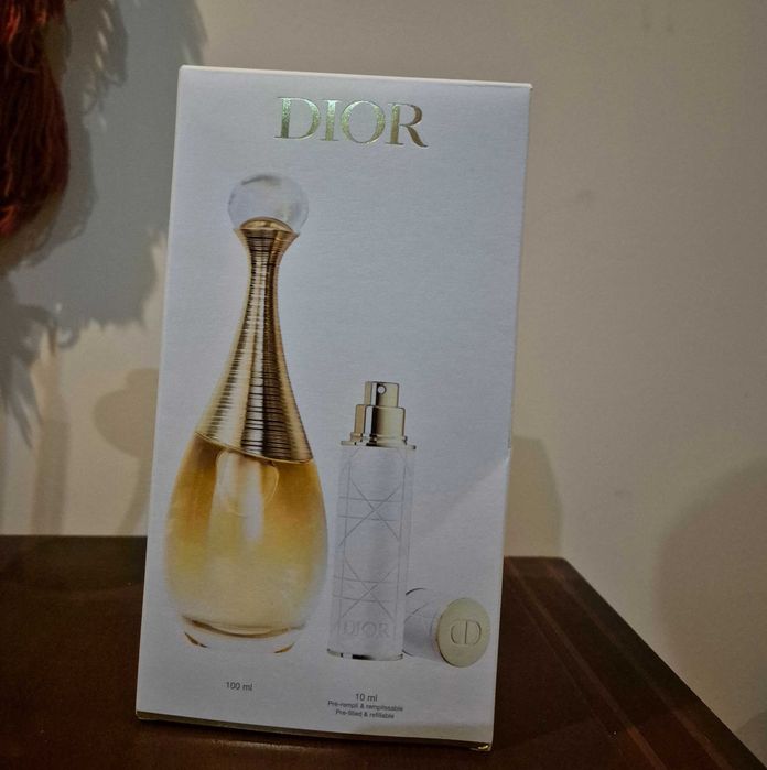 Подаръчен комплект Оригинален парфюм Christian Dior J'adore