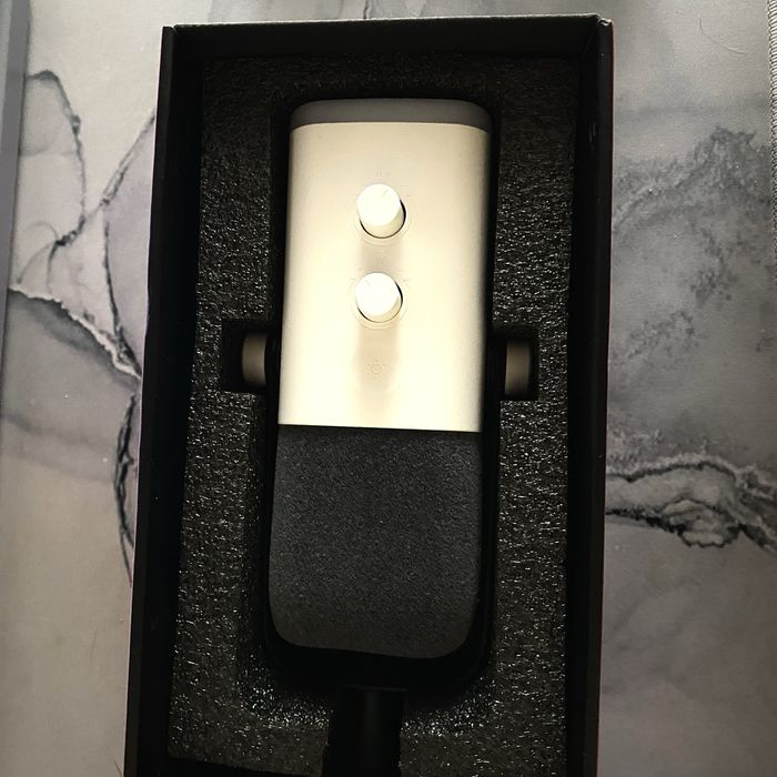 Микрофон Fifine AM8