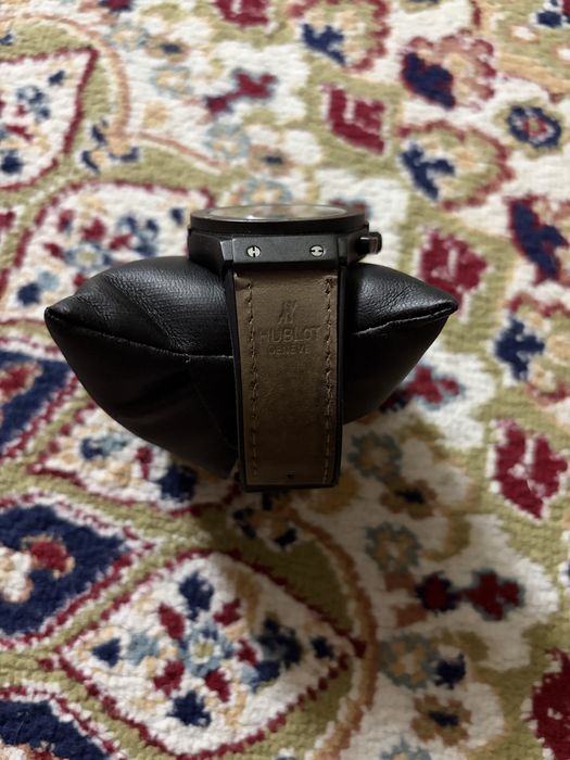 Продам часы HUBLOT оригинал