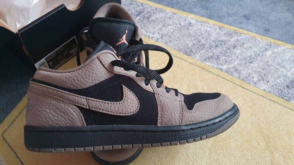 Nike AirJordan 1 Low SE.