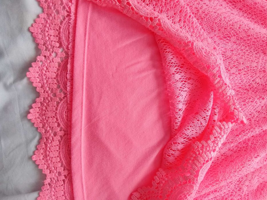 Лот летни дрехи момиче 6 г. за 8 евро.