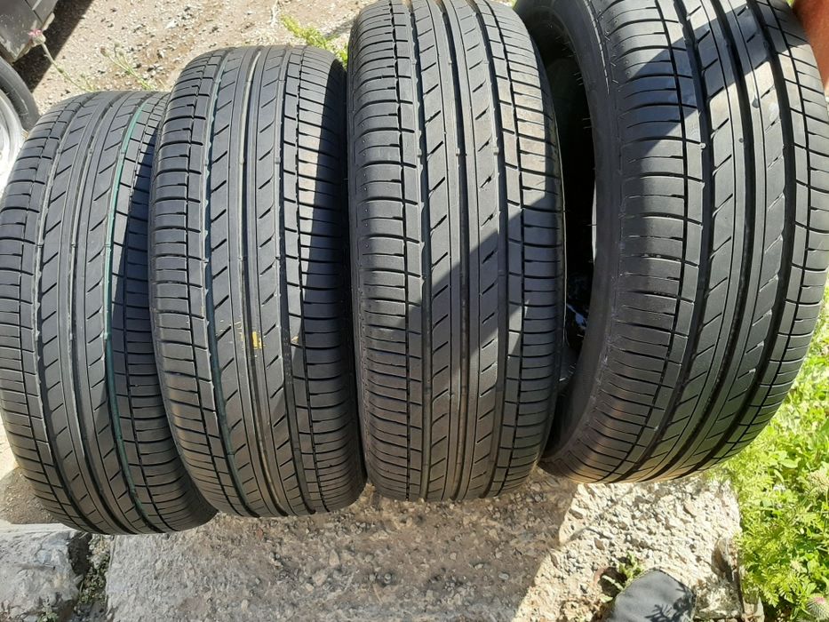 Продам шины 215/60/16 бриджестон