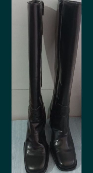 Cizme din piele naturală lăcuită, cu blană, mărimea 37