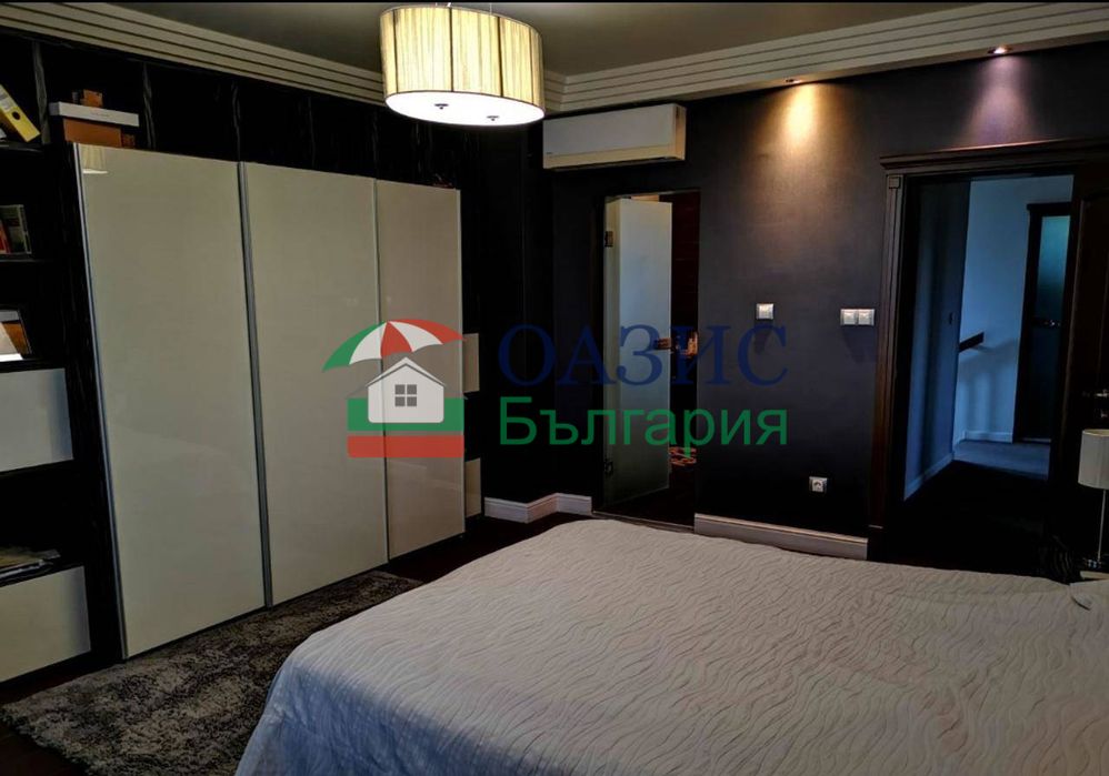Луксозна вила с панорамна гледка в с. Аврен, област Варна, 196 кв. м, парцел 1500 кв. м.