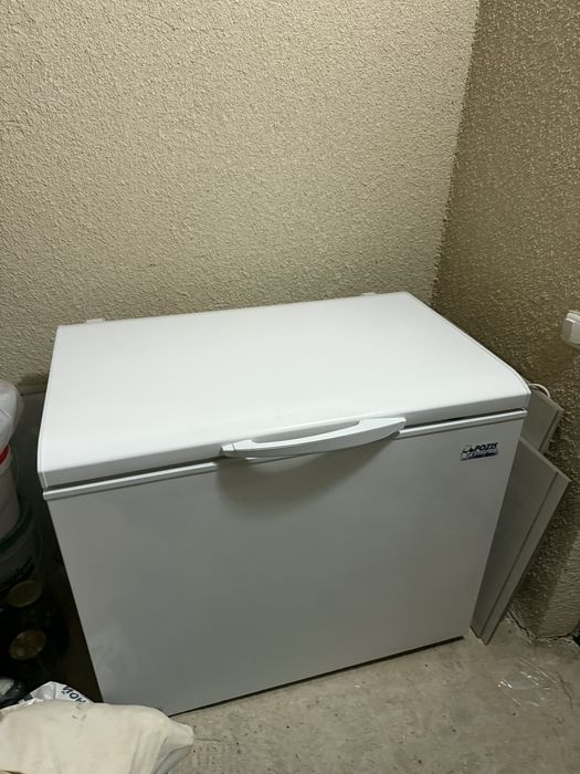 Продам морозильную камеру