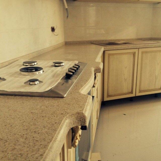 Столешница из кварца акрила