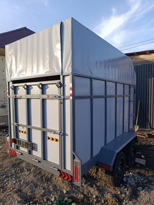 Коневозка прицеп