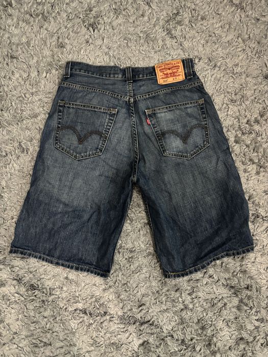 Levis jorts (дънкови къси панталони)
