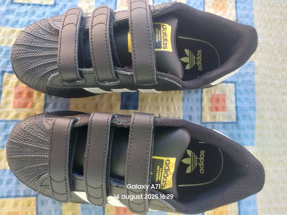 Adidași Superstar pt. copi din UK originali