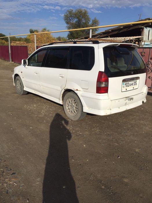 Митсубиси   шариот