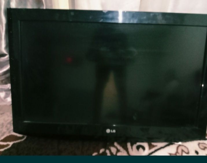 Продам телевизор