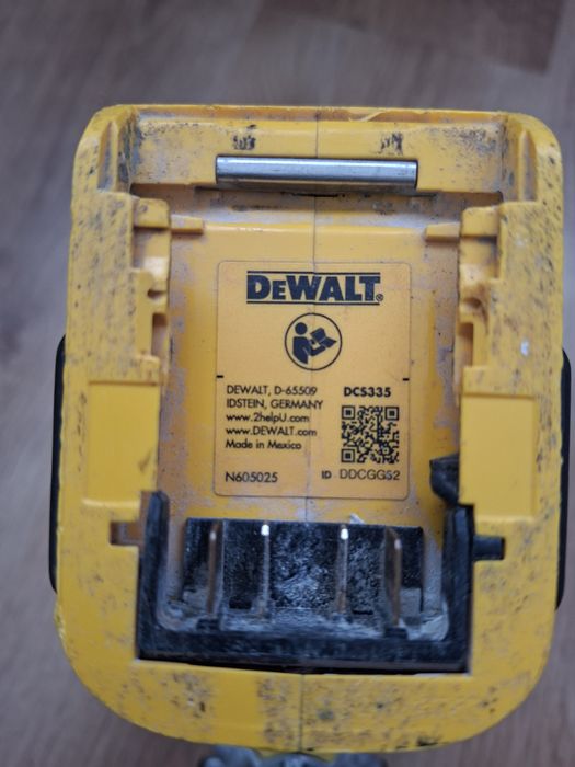 Vand Dewalt dcs 335