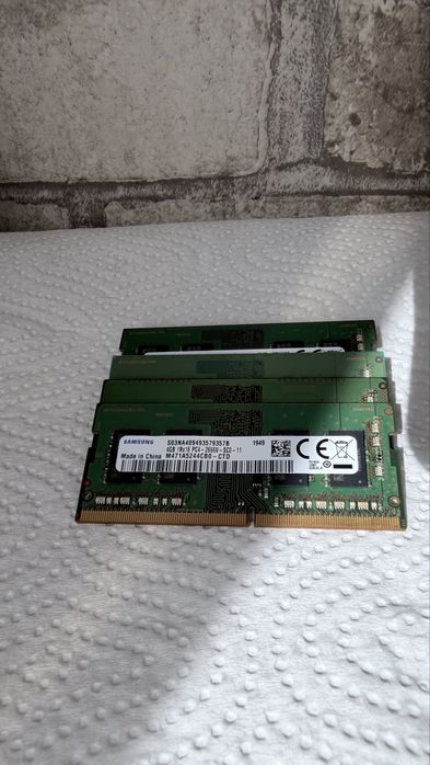 Sodimm DDRlV 4Gb в количестве