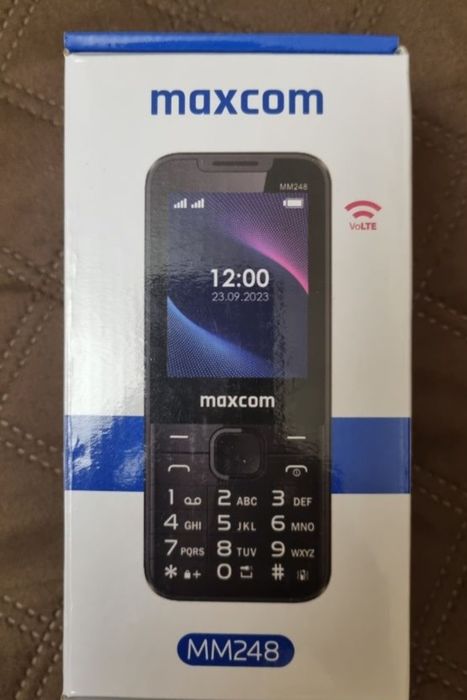Maxcom MM248 cu butoane complet la cutie