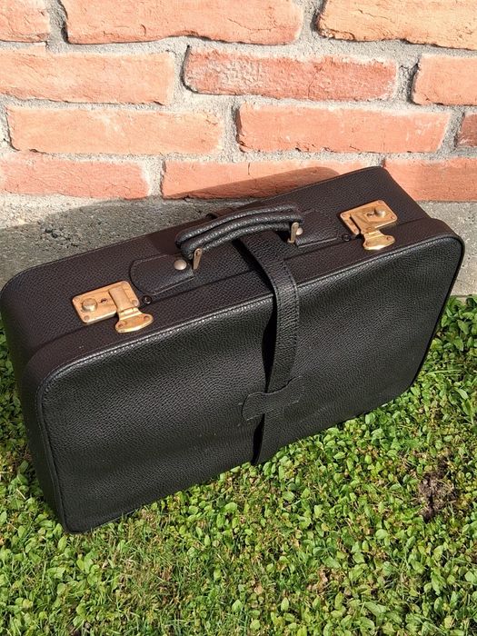 Vand valiza din piele