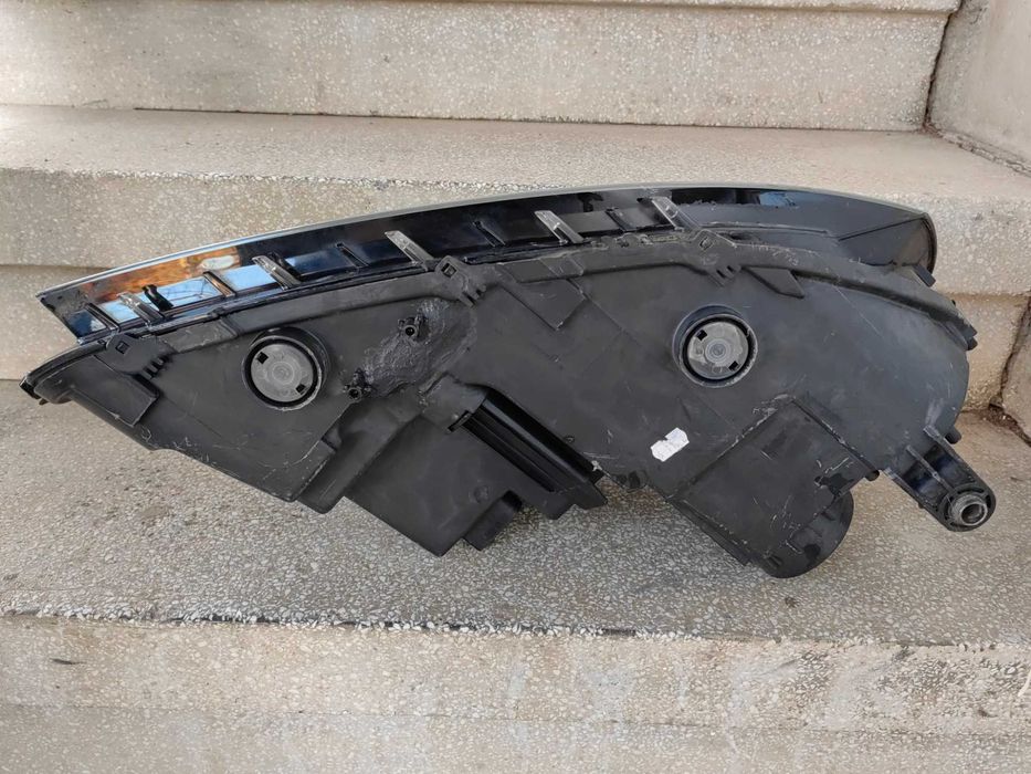 Фар VW Passat B7 ляв / Фар Пасат 7 / Фар Passat 7 Оригинален