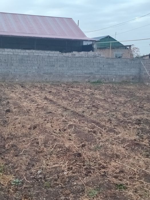 Yer sotiladi 2,5 sotiq